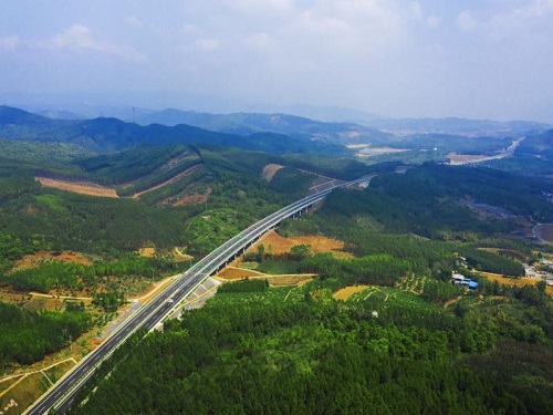 公路+农业融合发展案例—广西平南至武宣高速公路